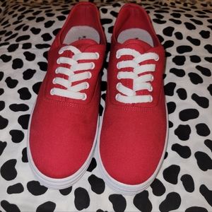 Mossimo canvas low cut